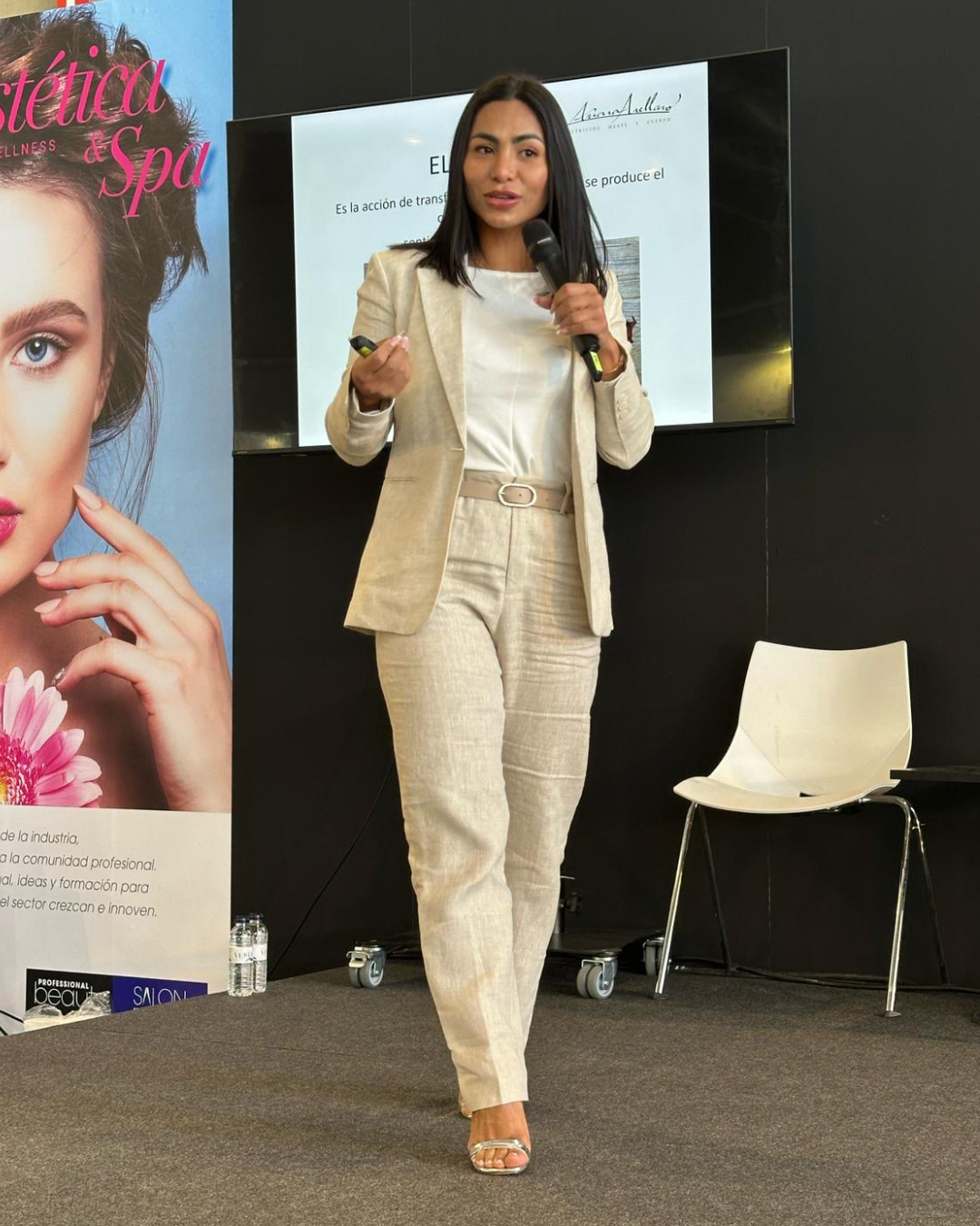 Ariana Arellano en escenario